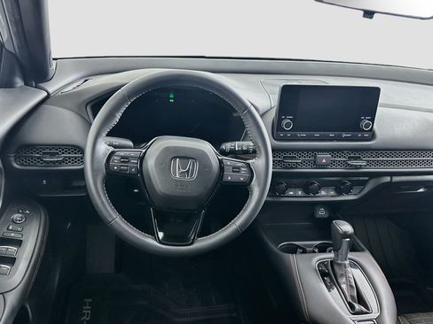 Used 2024 Honda HR-V Sport image 16