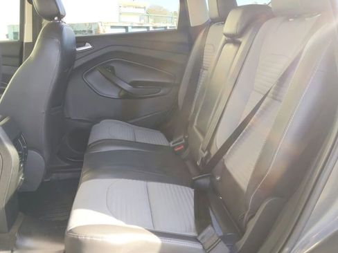 Used 2018 Ford Escape SE w/ SE Sport Appearance Package image 30