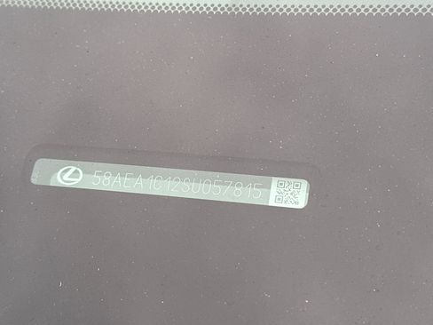Used 2025 Lexus ES 300h w/ Accessory Package (Z1) FWD image 2