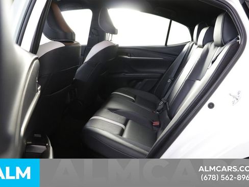 Used 2025 Toyota Camry SE image 17