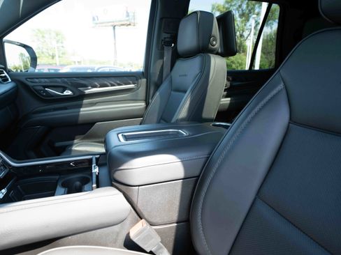 Used 2023 GMC Yukon Denali w/ Max Trailering Package AWD/4WD image 10