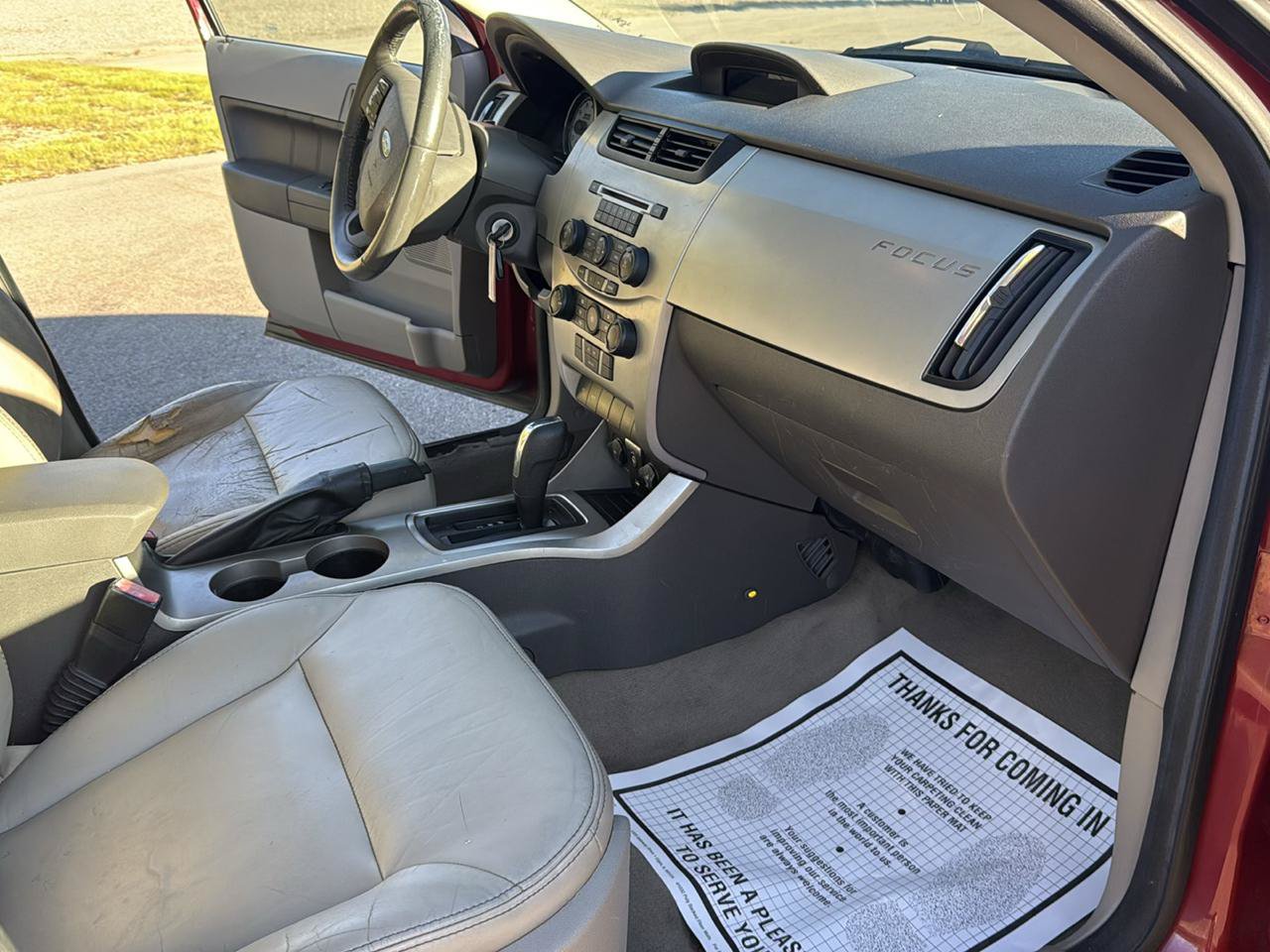 Used 2009 Ford Focus SEL FWD image 24