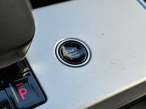 New 2026 Land Rover Range Rover SE image 29