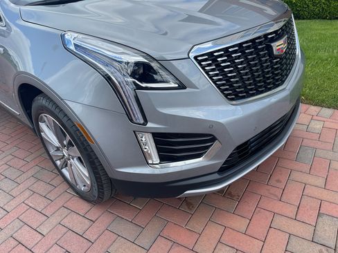 Used 2025 Cadillac XT5 Premium Luxury AWD/4WD image 4