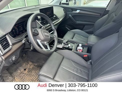 Certified 2024 Audi Q5 e Premium w/ Convenience Package AWD/4WD image 6