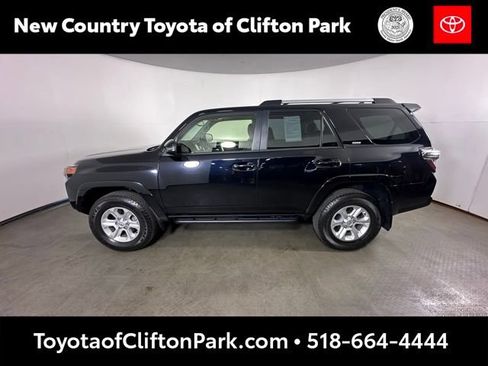 Used 2023 Toyota 4Runner SR5 Premium w/ Moonroof Package AWD/4WD image 6