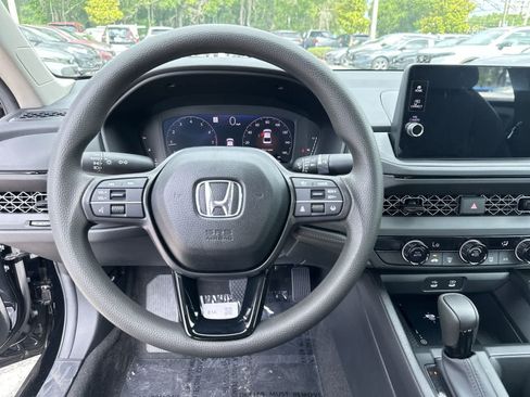 Used 2026 Honda Accord LX image 18