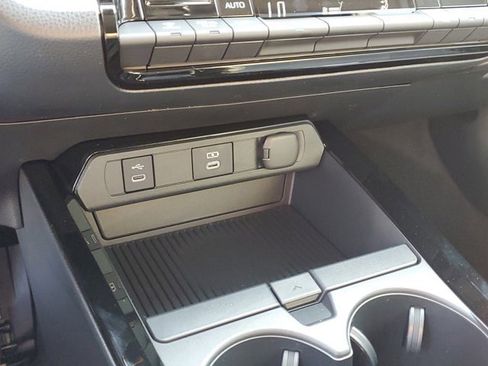 New 2026 Toyota Prius LE image 19