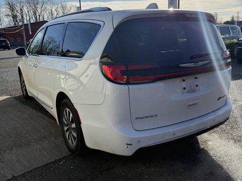 Used 2021 Chrysler Pacifica Limited image 7
