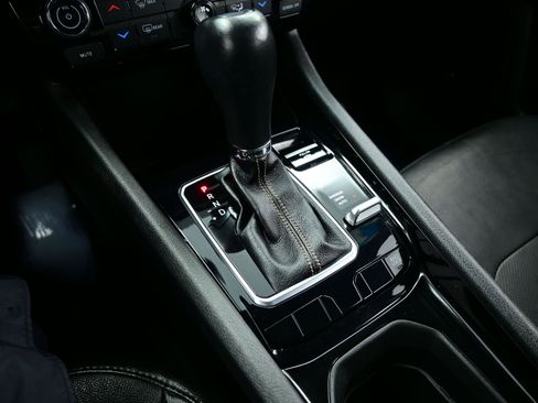 Used 2022 Jeep Compass Limited w/ Sun and Sound Group image 21