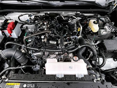 Certified 2025 Toyota 4Runner SR5 image 29