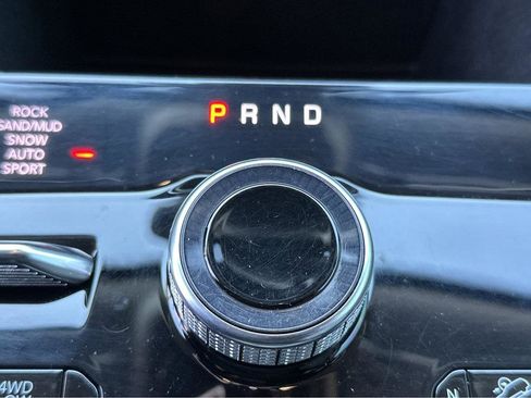 Used 2022 Jeep Grand Cherokee Limited 4xe image 29