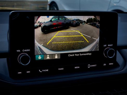 Certified 2025 Honda Accord LX image 19