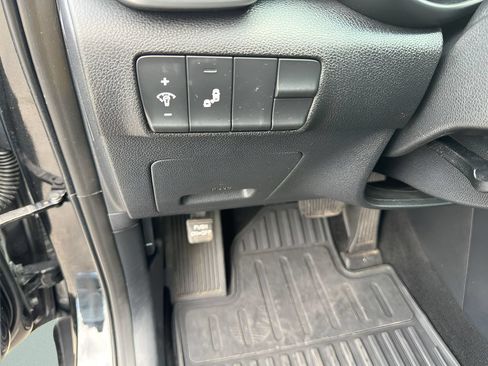 Used 2022 Kia Sportage LX AWD/4WD image 13