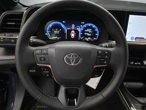 New 2026 Toyota Crown AWD/4WD image 5