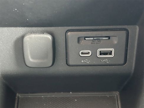 Used 2022 Chevrolet Blazer LT w/ Sound & Technology Package image 35