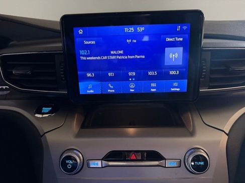 Used 2022 Ford Explorer XLT w/ Equipment Group 202A image 32