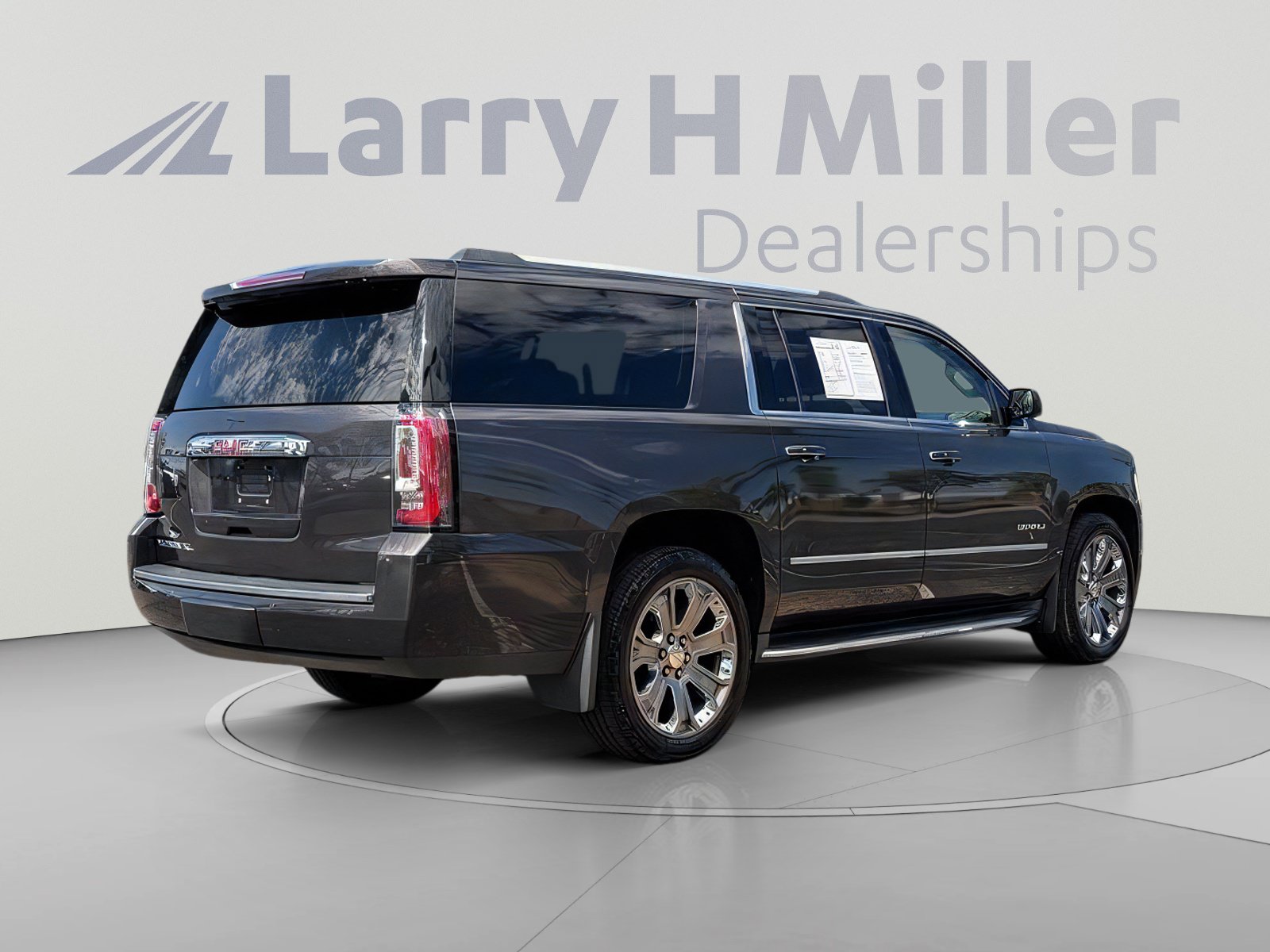 Used 2015 GMC Yukon XL Denali w/ Open Road Package AWD/4WD image 6