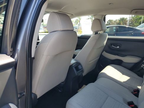 Certified 2026 Honda HR-V LX image 12