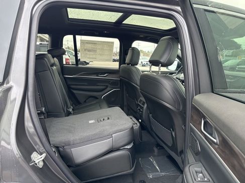 New 2026 Jeep Grand Cherokee Limited AWD/4WD image 29