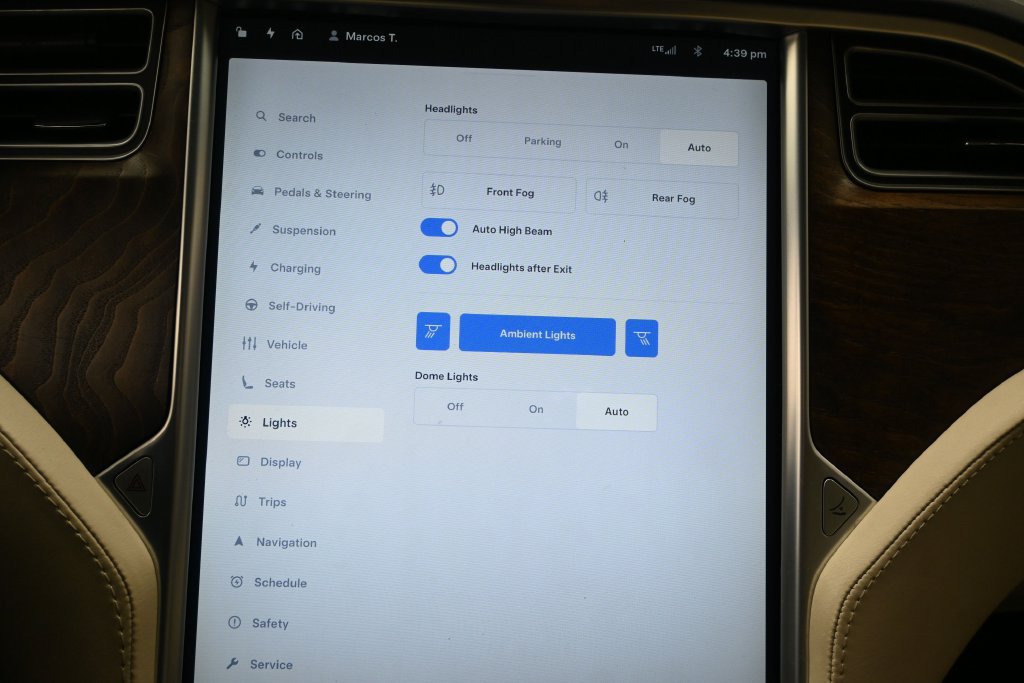 Used 2018 Tesla Model X 100D AWD/4WD image 24