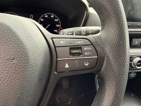 Used 2023 Honda CR-V EX image 12