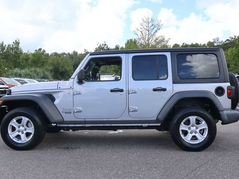 Used 2021 Jeep Wrangler Unlimited Sport AWD/4WD image 5