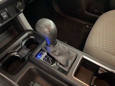 Used 2023 Toyota Tacoma SR AWD/4WD image 19