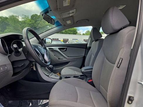 Used 2013 Hyundai Elantra GLS FWD image 18