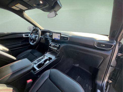 Used 2024 Ford Explorer ST-Line w/ Class IV Trailer Tow Package image 39