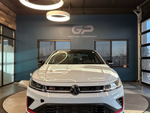 Used 2025 Volkswagen Jetta GLI Autobahn FWD image 8