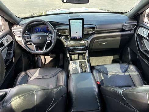 Certified 2022 Ford Explorer ST w/ Equipment Group 401A image 15