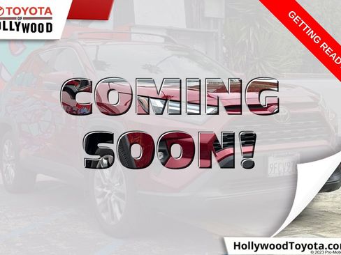 Used 2023 Toyota RAV4 XLE Premium image 1