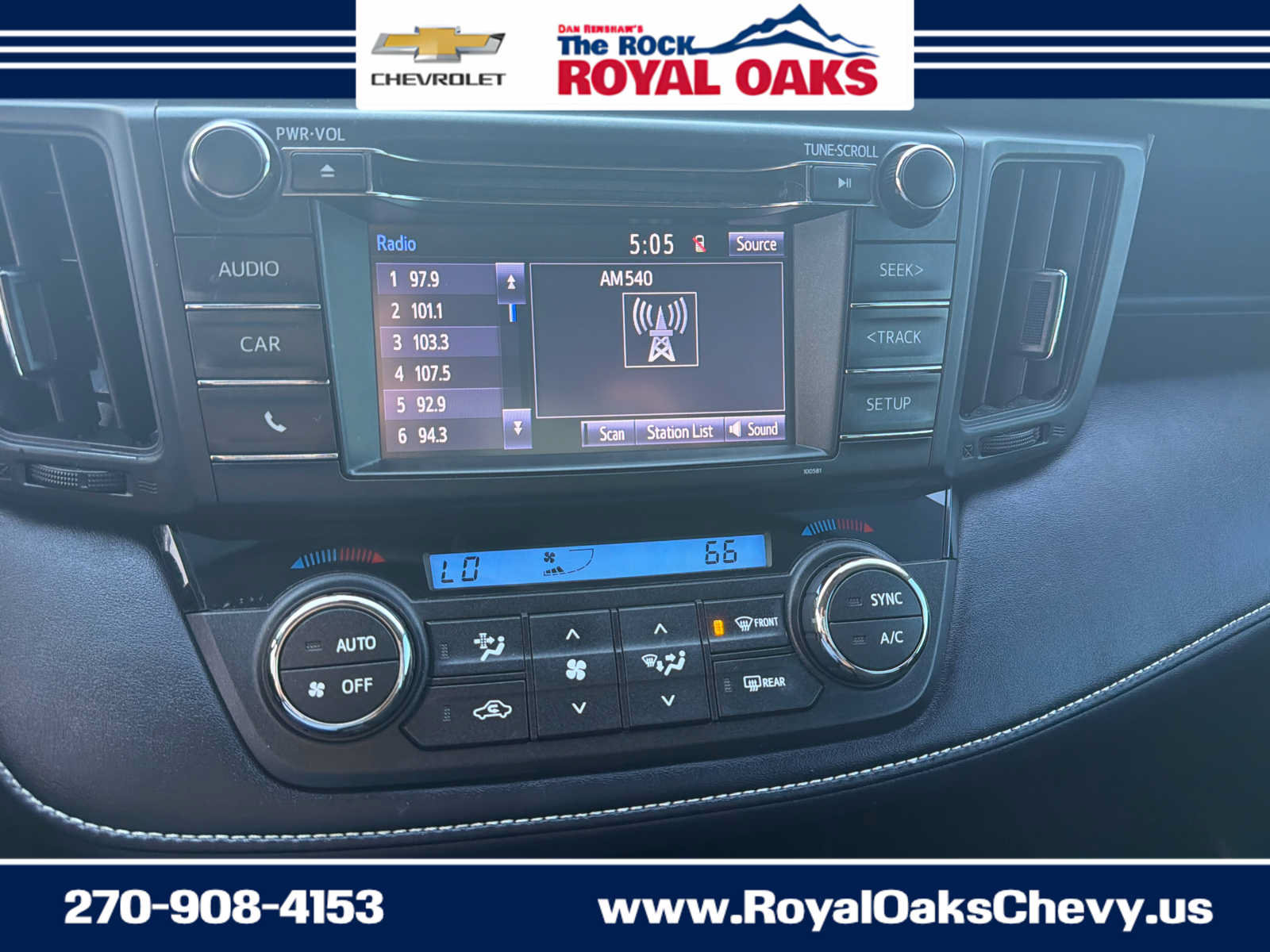 Used 2018 Toyota RAV4 XLE AWD/4WD image 24