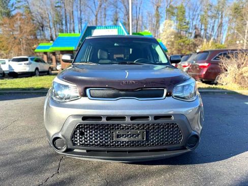 Used 2016 Kia Soul image 2
