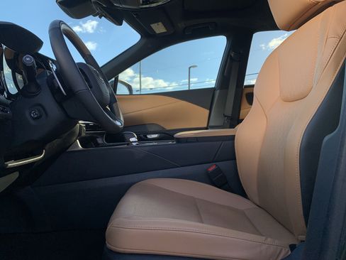 Used 2023 Lexus RX 350 w/ Cold Area Package image 16