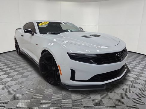 Used 2023 Chevrolet Camaro LT w/ Technology Package RWD image 3