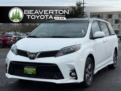 Used 2020 Toyota Sienna SE