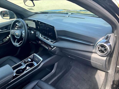 Used 2026 Chevrolet Equinox LT w/ Convenience Package II AWD/4WD image 14