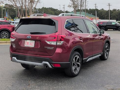 Used 2023 Subaru Forester Touring image 3