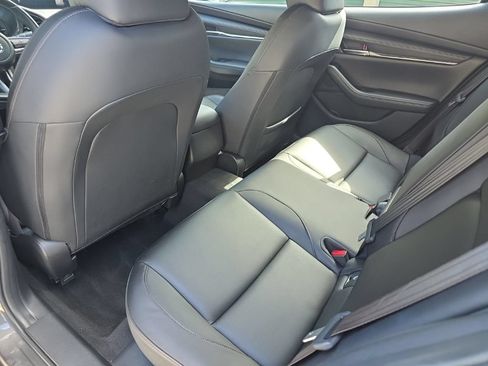 Used 2019 MAZDA MAZDA3 AWD Hatchback w/ Preferred Pkg image 15