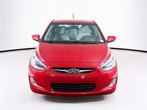 Used 2014 Hyundai Accent SE FWD image 2
