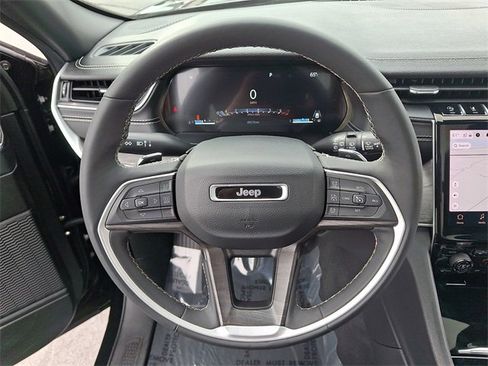 Used 2024 Jeep Grand Cherokee L Limited w/ Luxury Tech Group II image 20