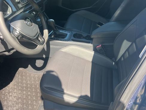 Used 2021 Volkswagen Jetta SE image 5