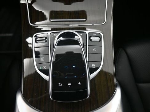 Used 2017 Mercedes-Benz GLC 300 4MATIC Coupe image 3