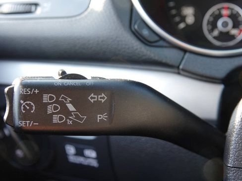Used 2011 Volkswagen Golf TDI w/ Cold Weather Pkg FWD image 84