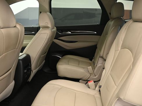 Used 2020 Buick Enclave Essence w/ Sound and Sites Package image 20