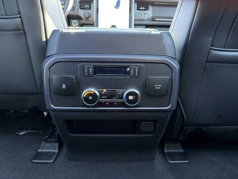 Used 2024 Ford Expedition Platinum image 42