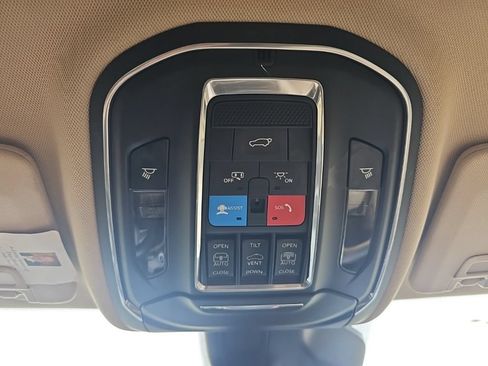 Used 2021 Jeep Grand Cherokee L Limited RWD image 45