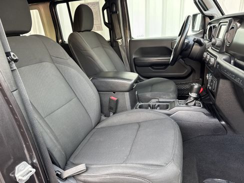 Used 2020 Jeep Wrangler Unlimited Sport S AWD/4WD image 11
